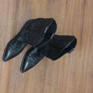 Cowboy boots size 8